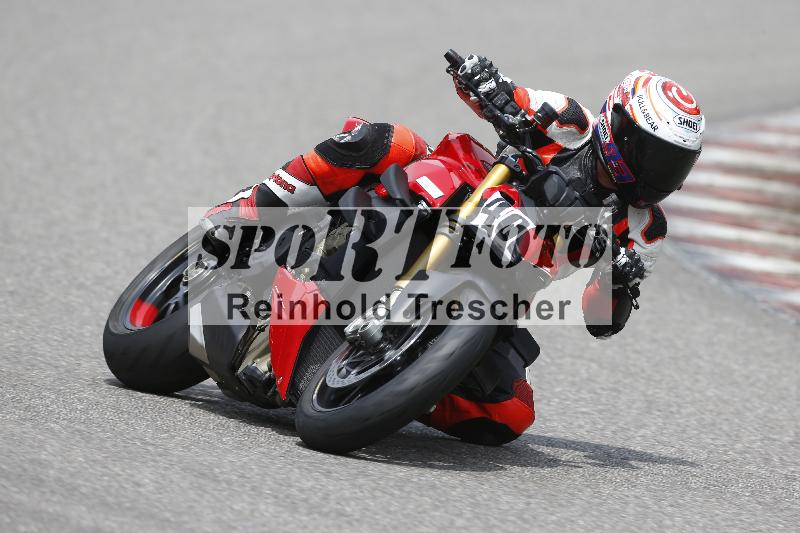 Archiv-2025/25 10.06.2025 MaxRacing ADR/Gruppe rot/40